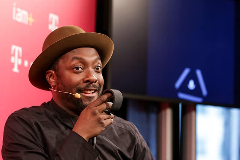 Will.I.Am präsentiert die Dial und AneedA 