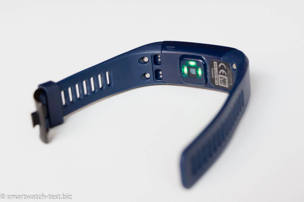 Pulsmesser am Handgelenk des vivosmart HR Fitness Trackers