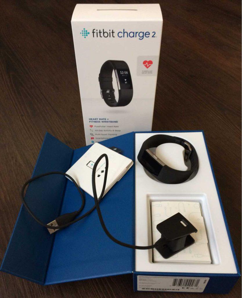 Fitbit Charge 2 Verpackung und Lieferumfang