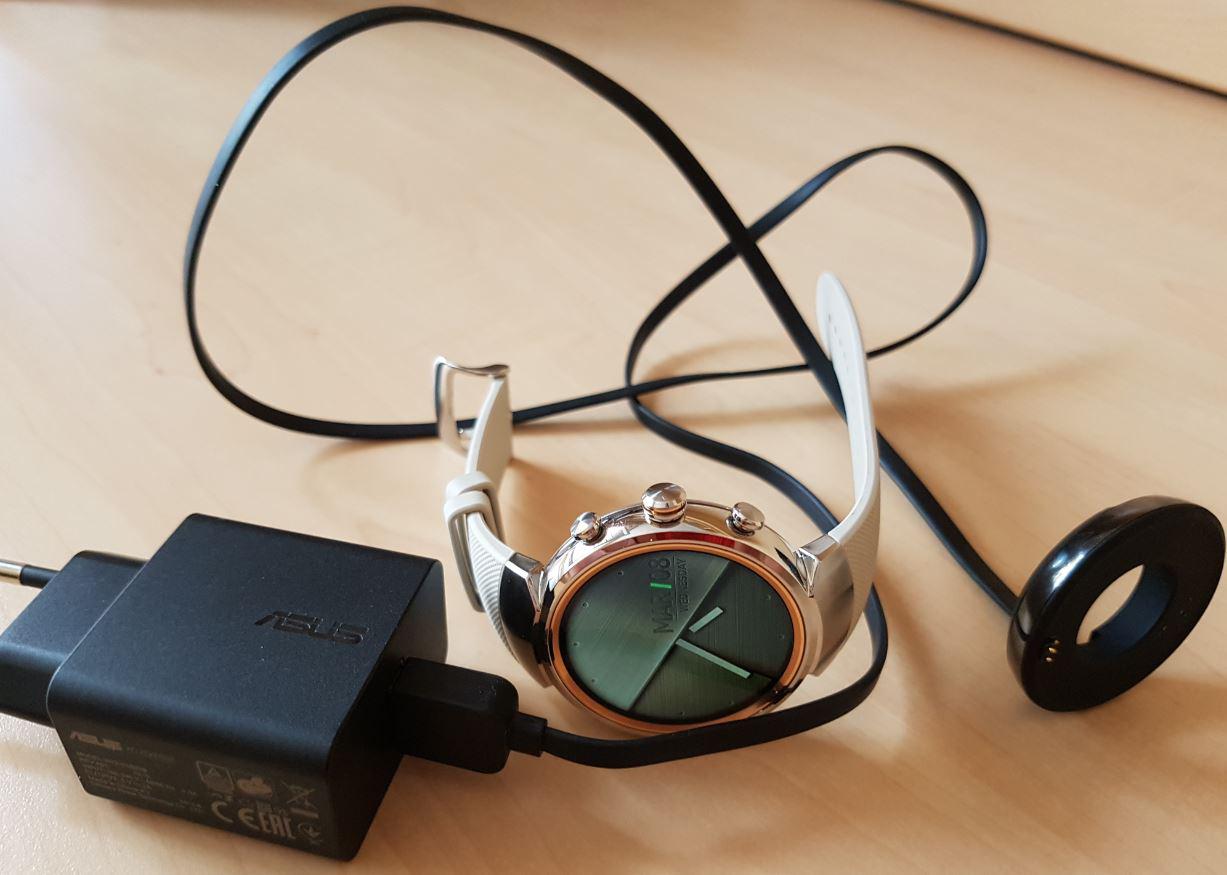 Aufladen ASUS ZenWatch 3 Smartwatch Aufladen ASUS ZenWatch 3 Smartwatch